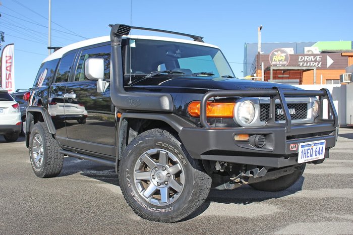 2013 Toyota FJ Cruiser GSJ15R 4X4 Dual Range Black