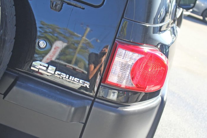 2013 Toyota FJ Cruiser GSJ15R 4X4 Dual Range Black