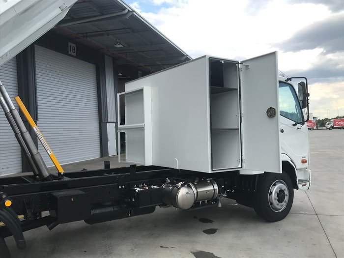 2020 FUSO FIGHTER 1124 White