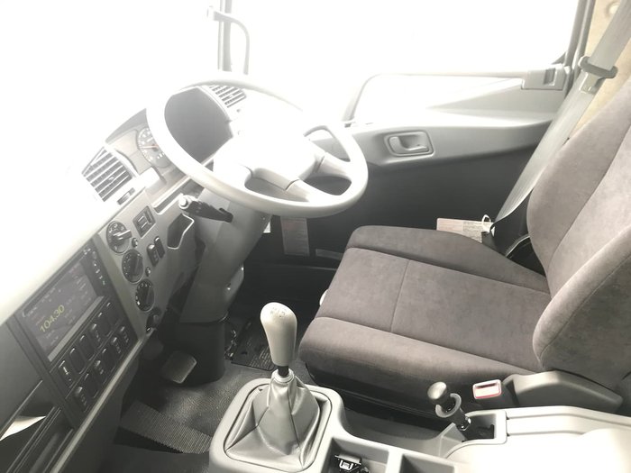 2020 FUSO FIGHTER 1124 White