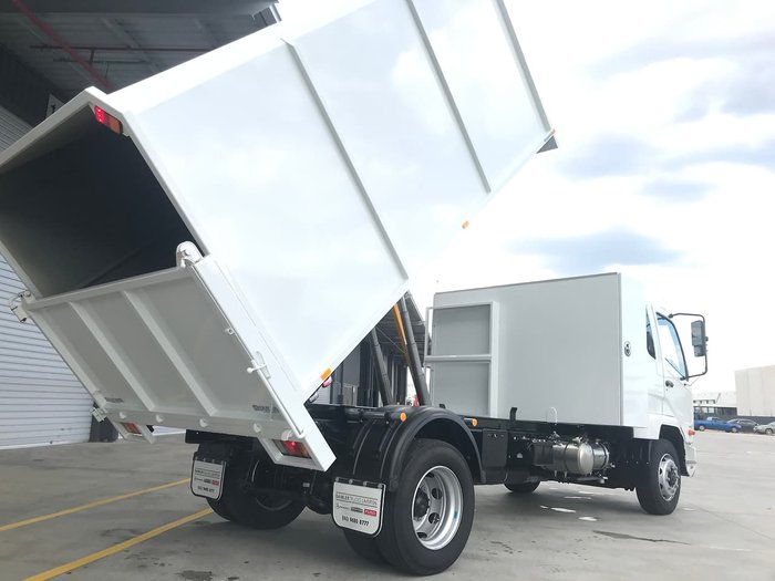 2020 FUSO FIGHTER 1124 White