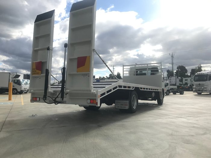 2020 FUSO FK62FLZ1RFAH White