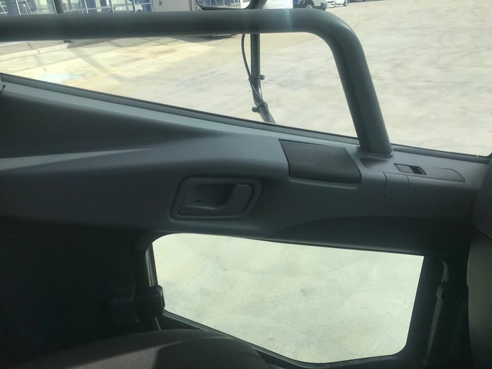 2020 FUSO FK62FLZ1RFAH White