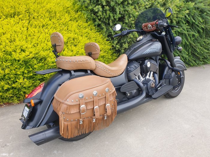 2017 Indian CHIEF DARK HORSE Thunder Black Smoke