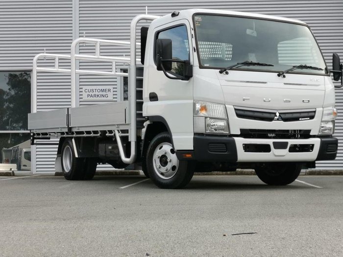 2021 FUSO CANTER 515 MANUAL - TRAY White