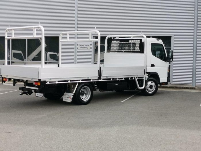 2021 FUSO CANTER 515 MANUAL - TRAY White