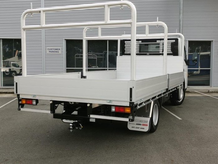 2021 FUSO CANTER 515 MANUAL - TRAY White