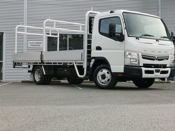 2021 FUSO CANTER 515 MANUAL - TRAY White