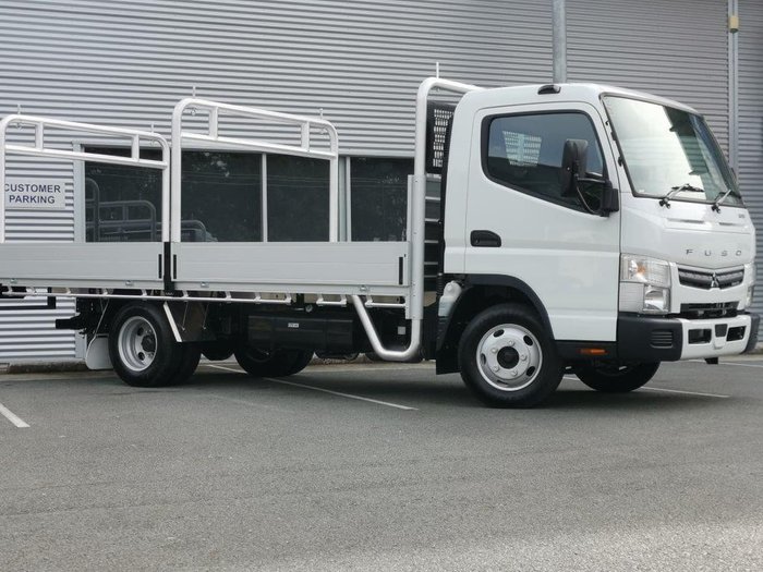 2021 FUSO CANTER 515 MANUAL - TRAY White