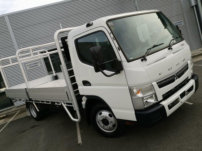2021 FUSO CANTER 515 MANUAL - TRAY White