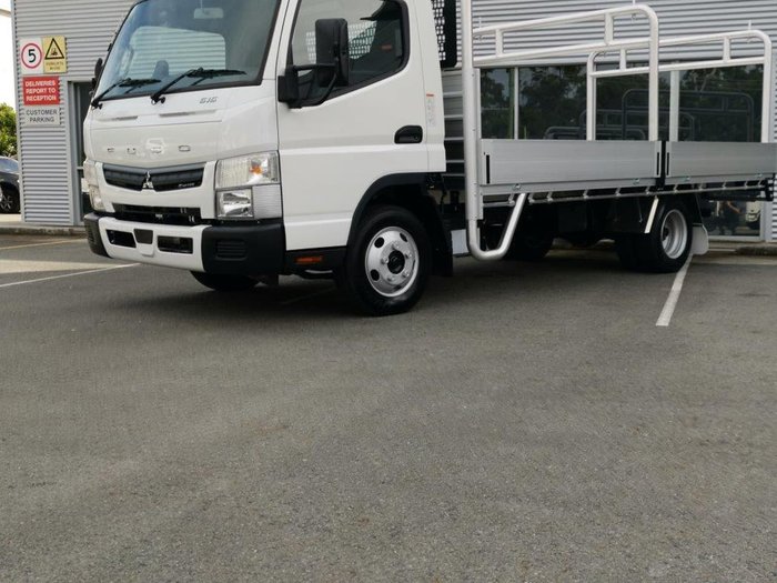 2021 FUSO CANTER 515 MANUAL - TRAY White