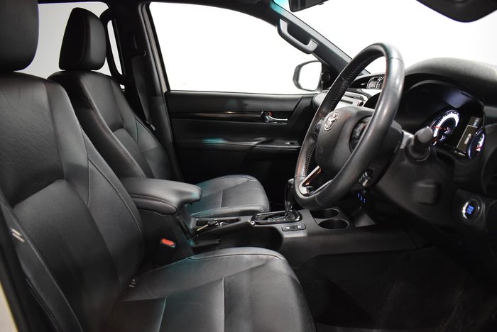 2018 Toyota Hilux Rogue GUN126R 4X4 Dual Range White