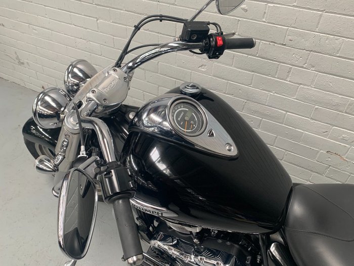 2016 Triumph THUNDERBIRD COMMANDER Black