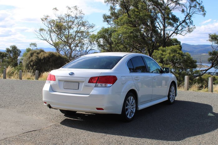 2010 Subaru Liberty 2.5i Premium 5GEN MY10 Four Wheel Drive White