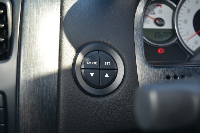 2004 Holden Special Vehicles Avalanche XUV Y Series II Upd 4X4 Constant Red