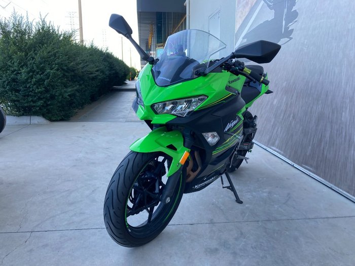 2018 Kawasaki NINJA 400 KRT EDITION Green