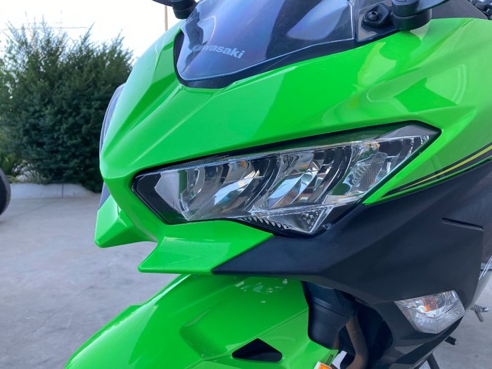 2018 Kawasaki NINJA 400 KRT EDITION Green