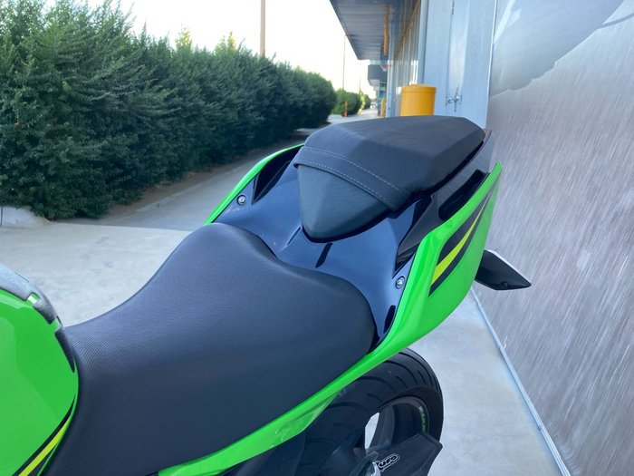2018 Kawasaki NINJA 400 KRT EDITION Green