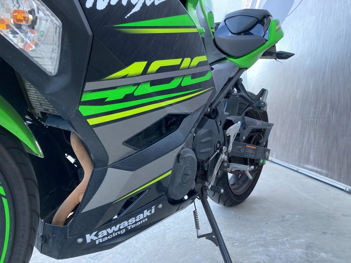 2018 Kawasaki NINJA 400 KRT EDITION Green