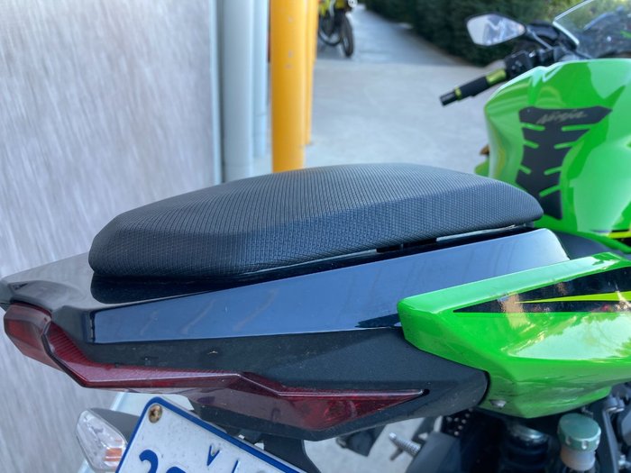 2018 Kawasaki NINJA 400 KRT EDITION Green