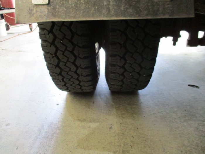 2007 ISUZU NPR 200 MEDIUM TRADEPACK White