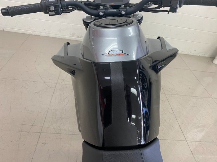 2018 Ktm 790 DUKE silver