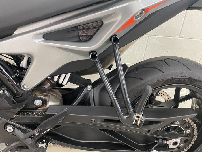 2018 Ktm 790 DUKE silver