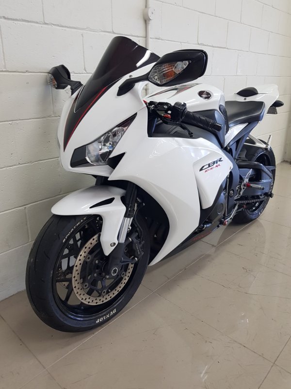 2014 Honda CBR1000RR (FIREBLADE) BLACK