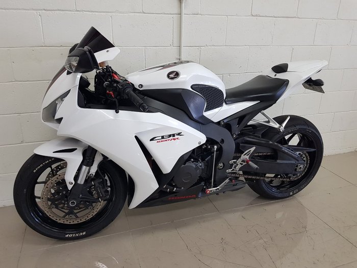 2014 Honda CBR1000RR (FIREBLADE) BLACK