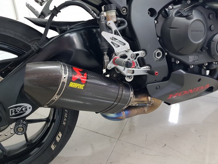 2014 Honda CBR1000RR (FIREBLADE) BLACK