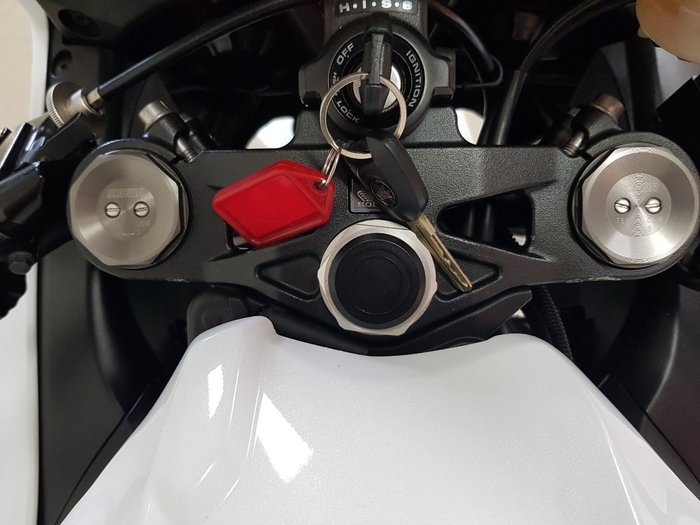 2014 Honda CBR1000RR (FIREBLADE) BLACK