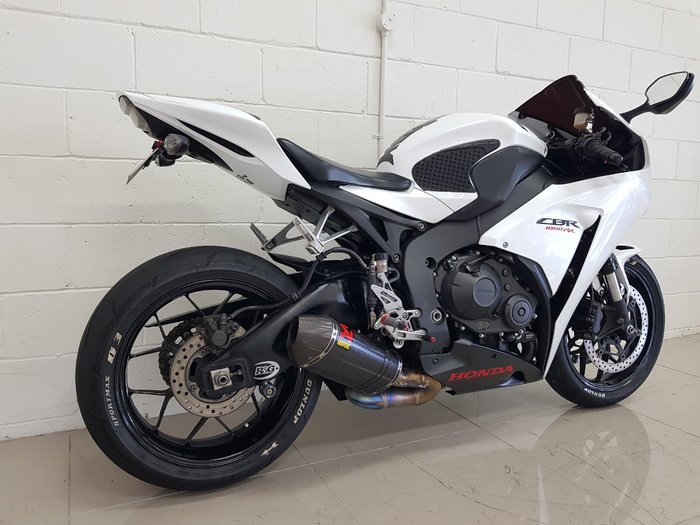 2014 Honda CBR1000RR (FIREBLADE) BLACK