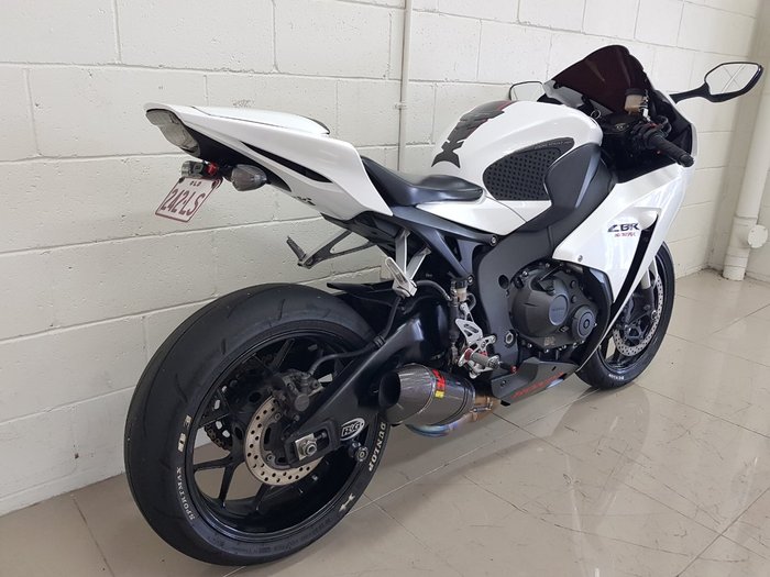 2014 Honda CBR1000RR (FIREBLADE) BLACK