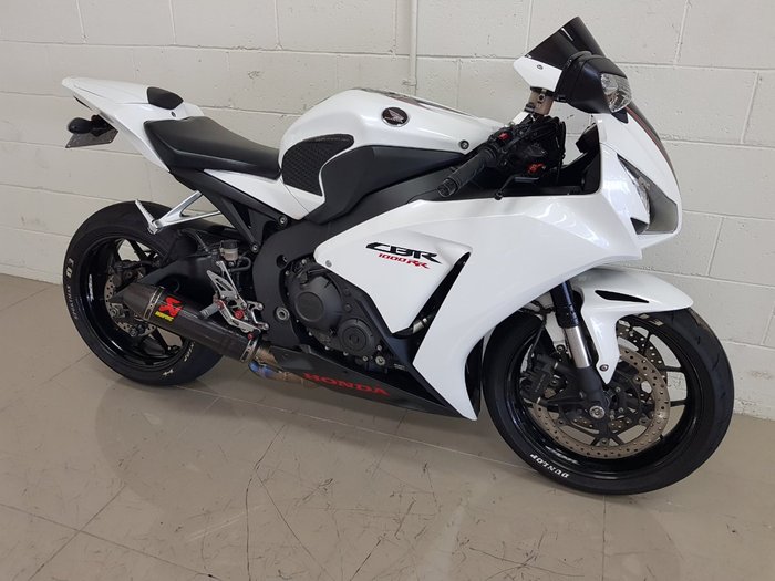 2014 Honda CBR1000RR (FIREBLADE) BLACK