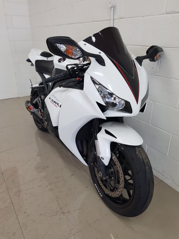 2014 Honda CBR1000RR (FIREBLADE) BLACK