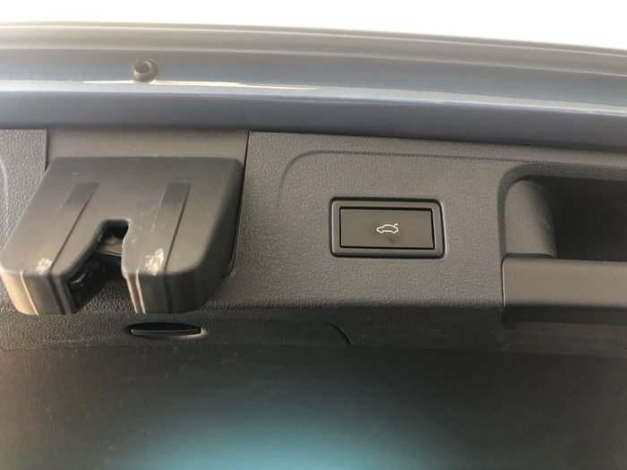 2015 Volkswagen Passat 140TDI Highline B8 MY16 Blue