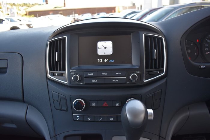 2016 Hyundai iLoad TQ3-V Series II MY16 White