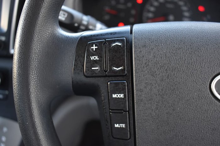 2016 Hyundai iLoad TQ3-V Series II MY16 White