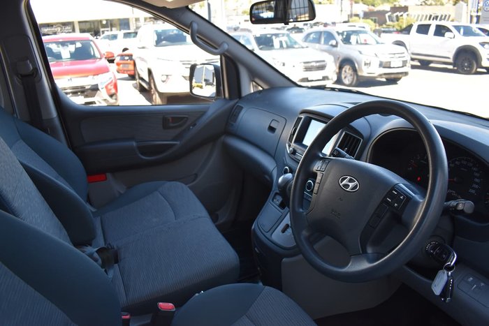 2016 Hyundai iLoad TQ3-V Series II MY16 White