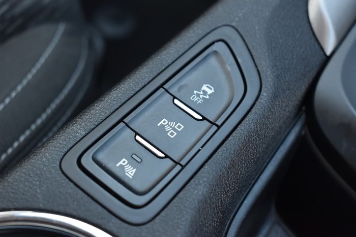 2013 Holden Ute VF MY14 White