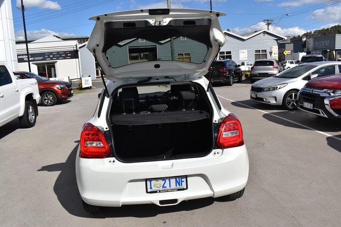 2019 Suzuki Swift GL Navigator AZ White