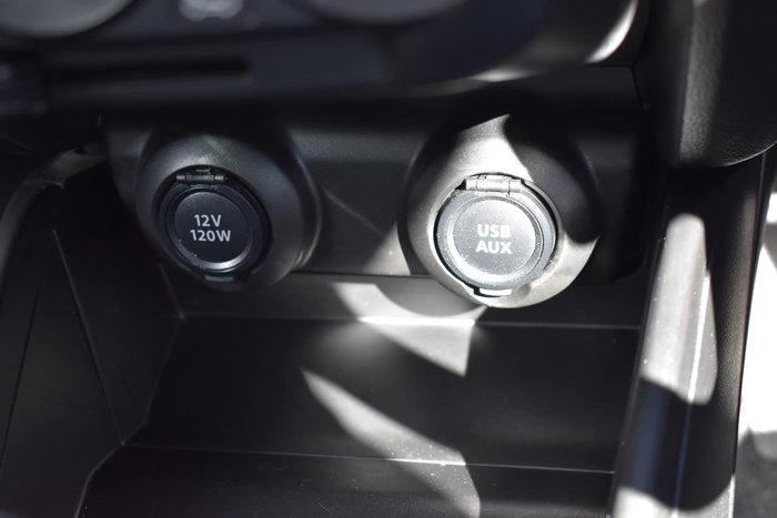 2019 Suzuki Swift GL Navigator AZ White