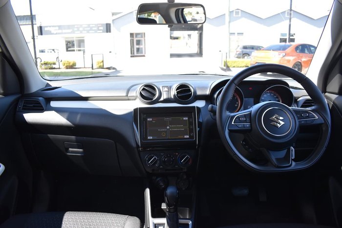 2019 Suzuki Swift GL Navigator AZ White