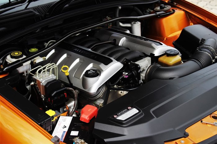 2005 Holden Monaro CV8 Z VZ Gold