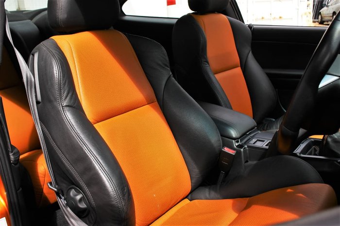 2005 Holden Monaro CV8 Z VZ Gold