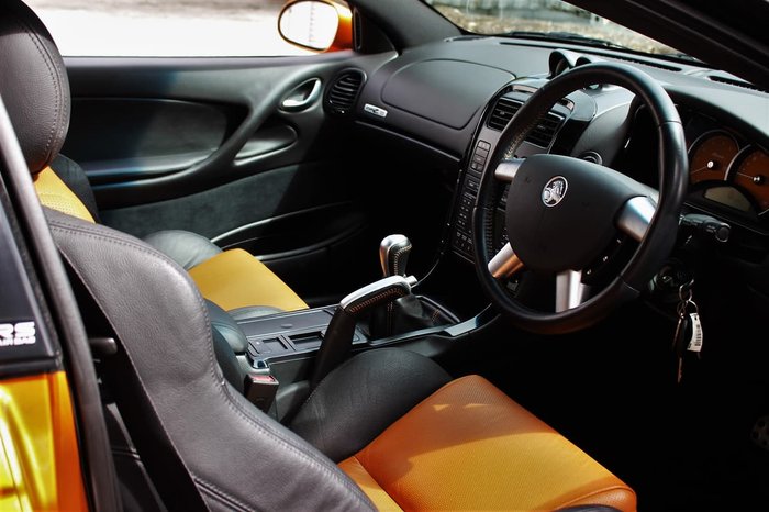 2005 Holden Monaro CV8 Z VZ Gold