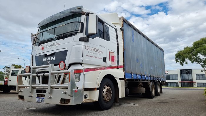 2010 MAN 26 440 WHITE