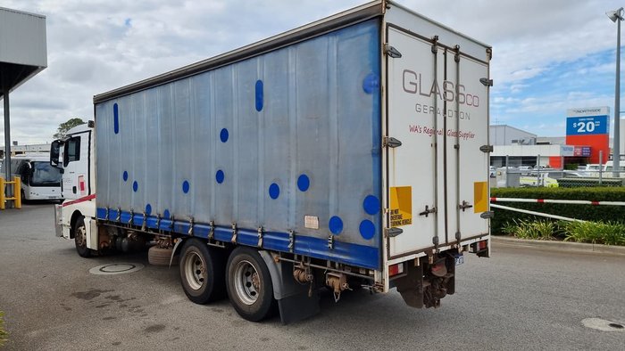 2010 MAN 26 440 WHITE