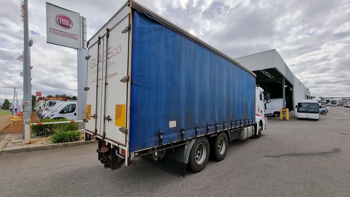 2010 MAN 26 440 WHITE