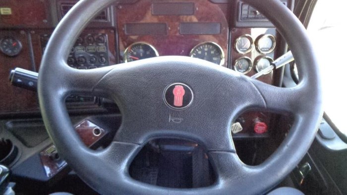 2013 KENWORTH T359 White